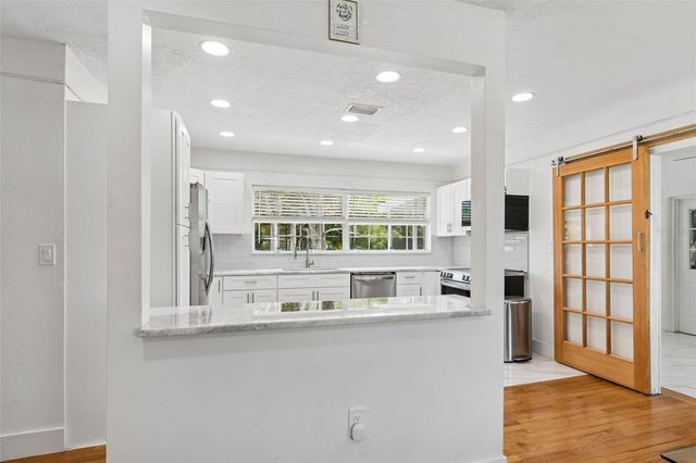 4526 YARDLEY AVENUE N, St Petersburg, FL 33713