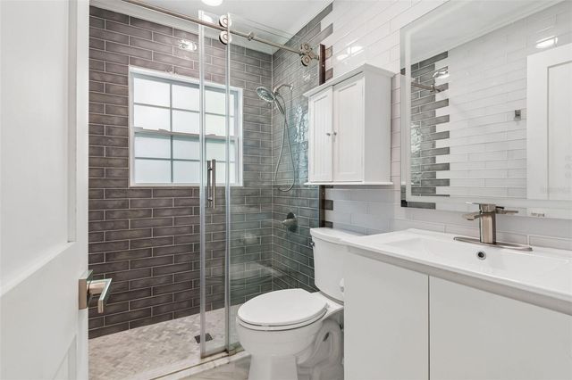 4526 YARDLEY AVENUE N, St Petersburg, FL 33713