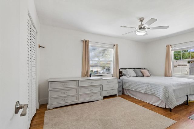 4526 YARDLEY AVENUE N, St Petersburg, FL 33713