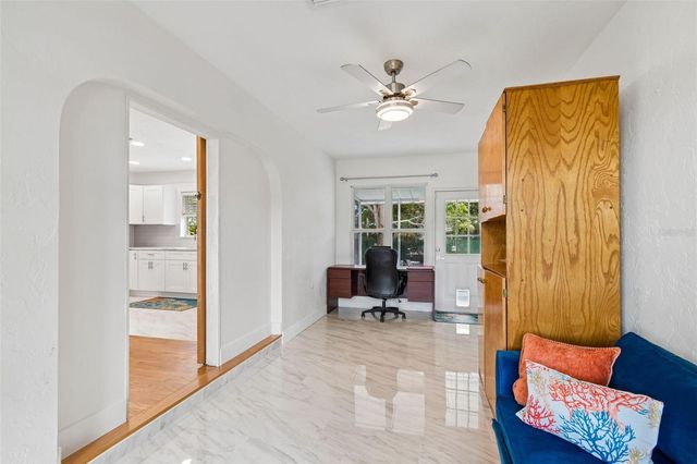 4526 YARDLEY AVENUE N, St Petersburg, FL 33713