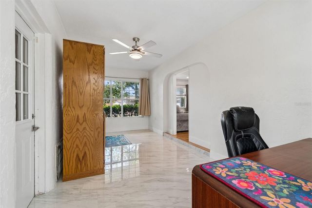 4526 YARDLEY AVENUE N, St Petersburg, FL 33713