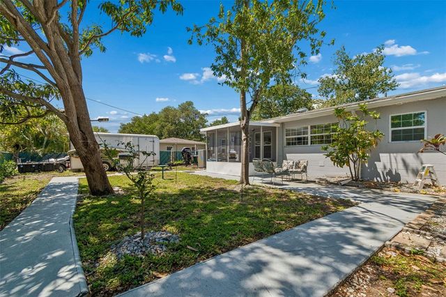 4526 YARDLEY AVENUE N, St Petersburg, FL 33713