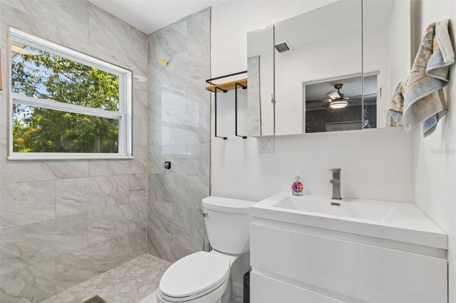 4526 YARDLEY AVENUE N, St Petersburg, FL 33713