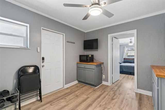 4526 YARDLEY AVENUE N, St Petersburg, FL 33713