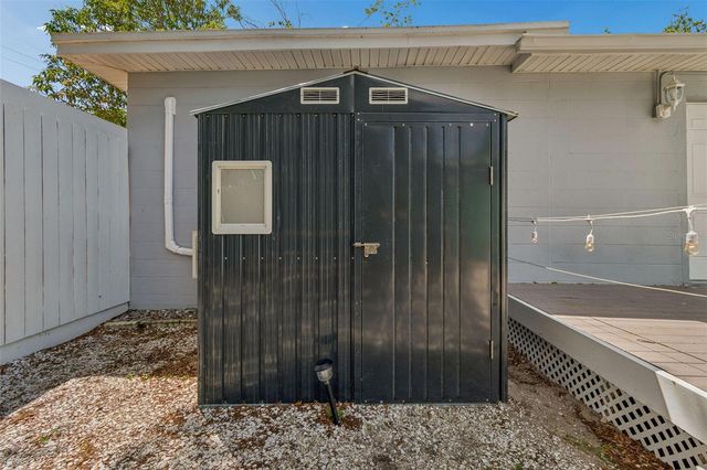 4526 YARDLEY AVENUE N, St Petersburg, FL 33713