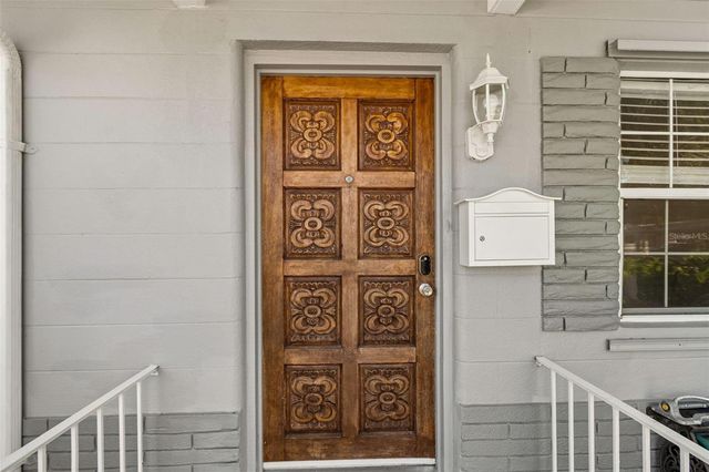 4526 YARDLEY AVENUE N, St Petersburg, FL 33713