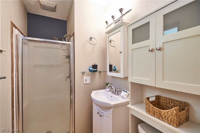 2808 Lynne Road, Green, OH 44312
