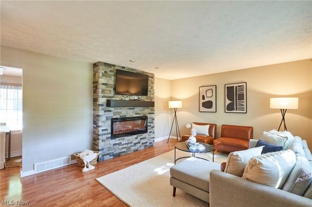 2808 Lynne Road, Green, OH 44312