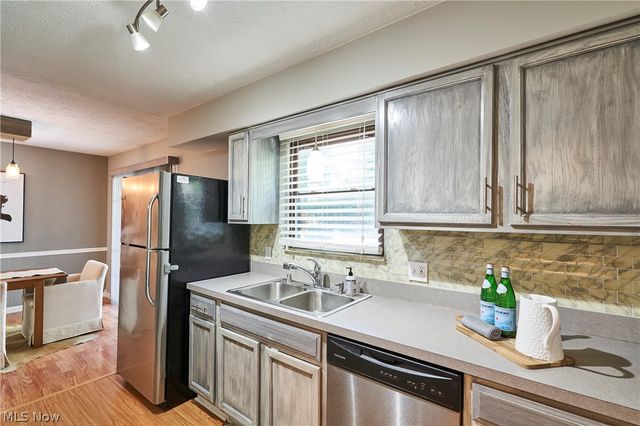 2808 Lynne Road, Green, OH 44312