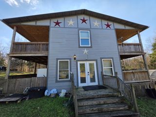 140 K B Song Ln, Linden, TN 37096