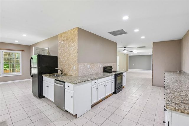 2077 Coolidge Way NW, Acworth, GA 30101