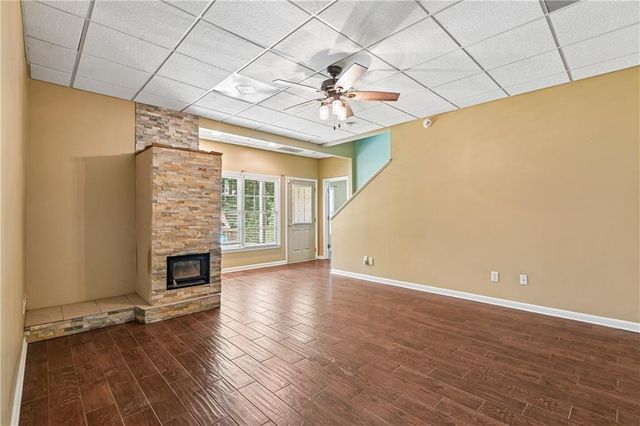 2077 Coolidge Way NW, Acworth, GA 30101