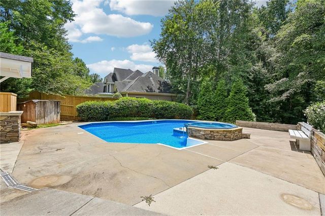 2077 Coolidge Way NW, Acworth, GA 30101
