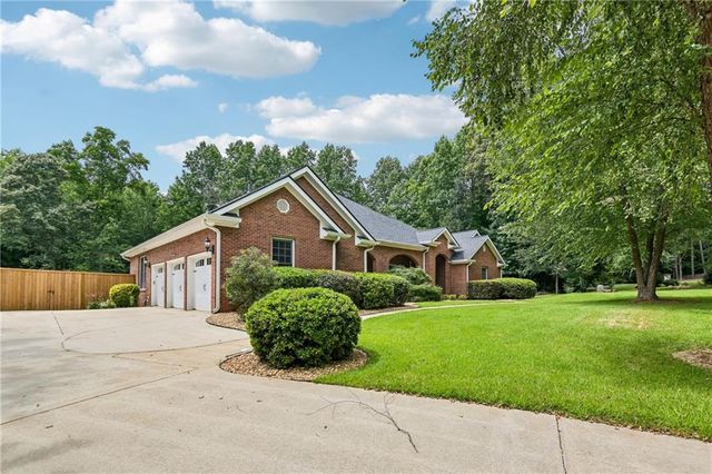 2077 Coolidge Way NW, Acworth, GA 30101