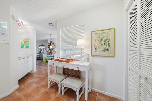 8735 Lakeside Boulevard 211, Vero Beach, FL 32963