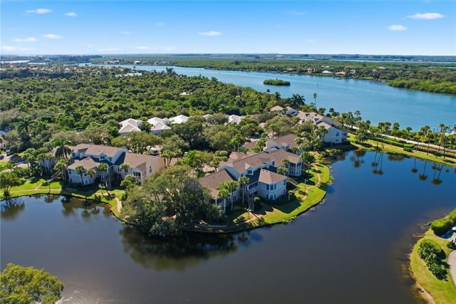 8735 Lakeside Boulevard 211, Vero Beach, FL 32963