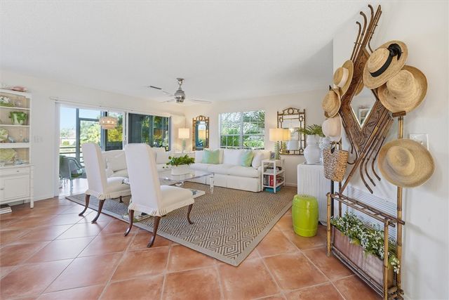 8735 Lakeside Boulevard 211, Vero Beach, FL 32963