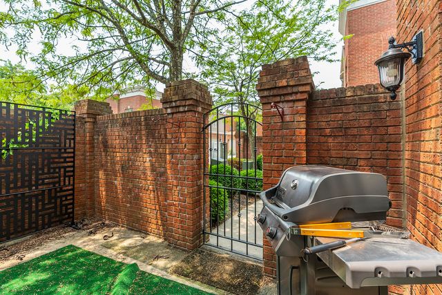 997 Star Shoot Parkway, Lexington, KY 40509