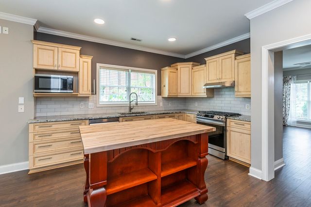 997 Star Shoot Parkway, Lexington, KY 40509