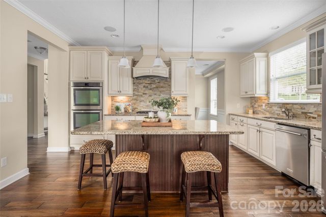 14724 Old Vermillion Drive, Huntersville, NC 28078