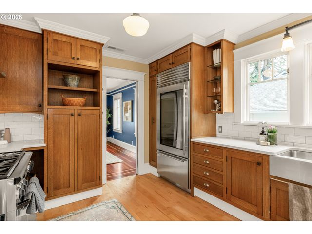 1524 Se MALDEN St, Portland, OR 97202