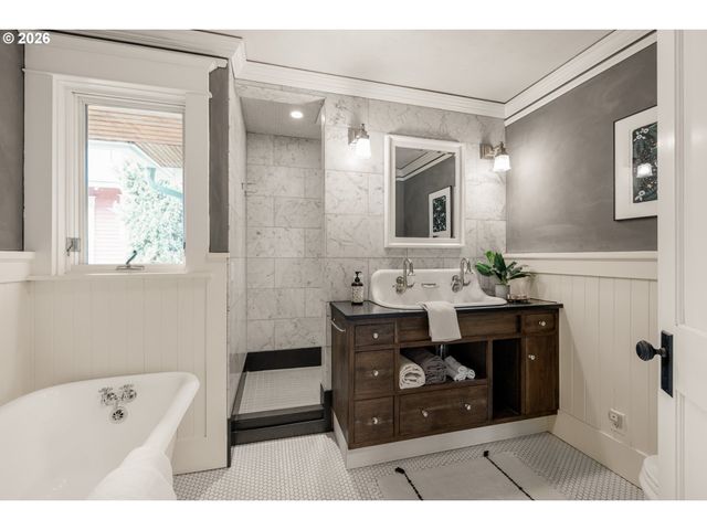 1524 Se MALDEN St, Portland, OR 97202