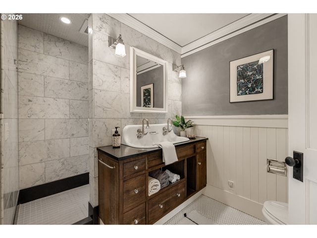 1524 Se MALDEN St, Portland, OR 97202