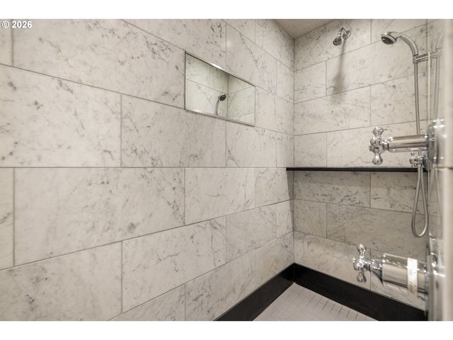 1524 Se MALDEN St, Portland, OR 97202