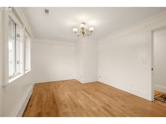 1524 Se MALDEN St, Portland, OR 97202