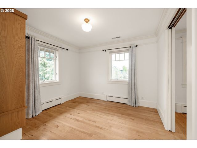 1524 Se MALDEN St, Portland, OR 97202