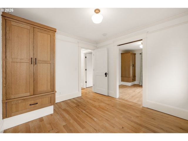 1524 Se MALDEN St, Portland, OR 97202