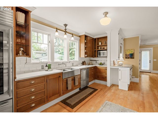 1524 Se MALDEN St, Portland, OR 97202