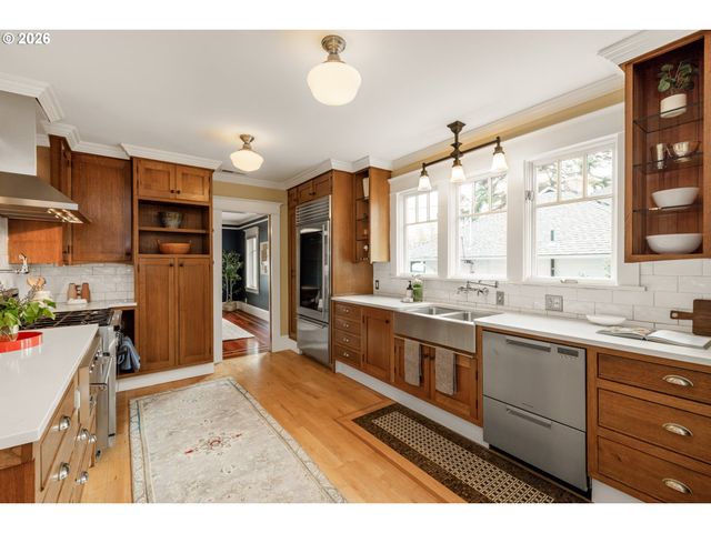 1524 Se MALDEN St, Portland, OR 97202