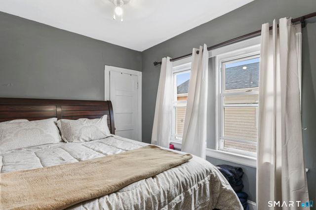 26 Melrose Place, Stamford, CT 06902