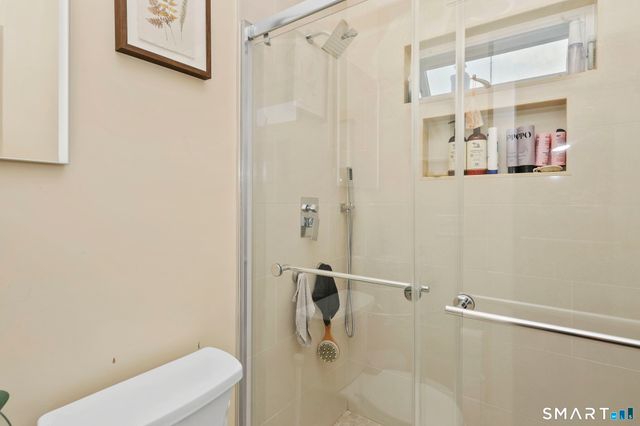 26 Melrose Place, Stamford, CT 06902