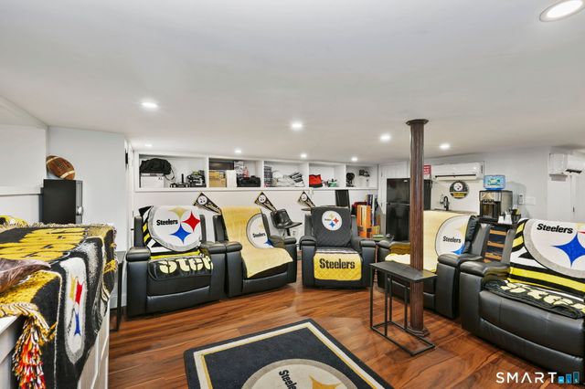 26 Melrose Place, Stamford, CT 06902