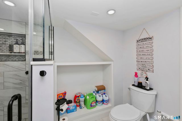 26 Melrose Place, Stamford, CT 06902