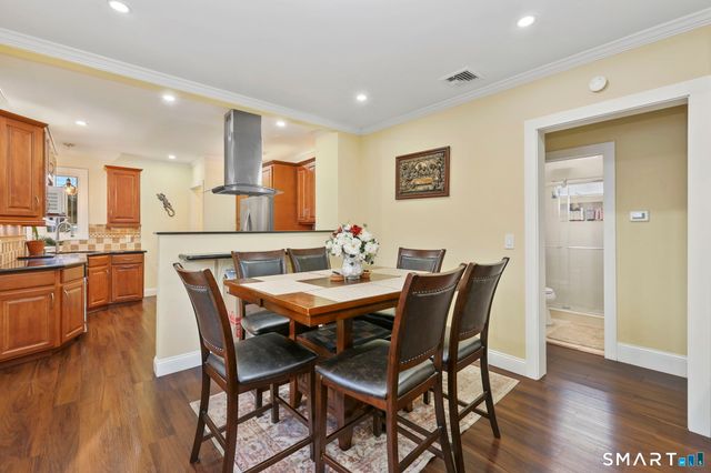 26 Melrose Place, Stamford, CT 06902