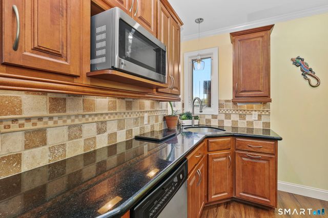 26 Melrose Place, Stamford, CT 06902