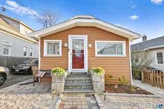 26 Melrose Place, Stamford, CT 06902