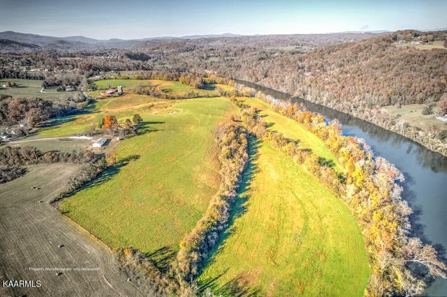 311 Ross Cemetery Rd, Rocky Top, TN 37769