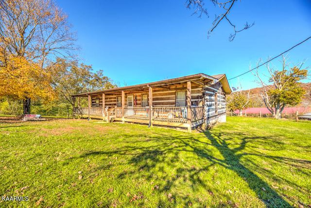 311 Ross Cemetery Rd, Rocky Top, TN 37769