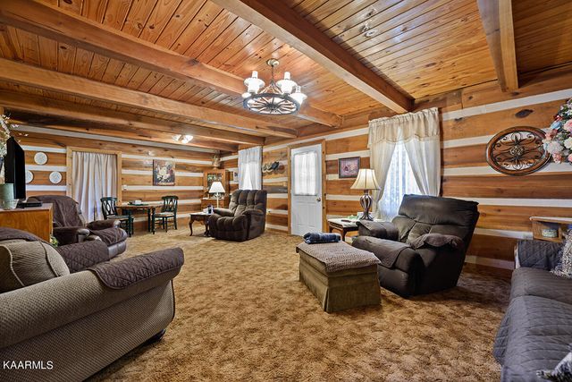 311 Ross Cemetery Rd, Rocky Top, TN 37769