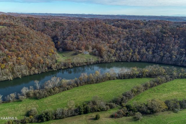 311 Ross Cemetery Rd, Rocky Top, TN 37769