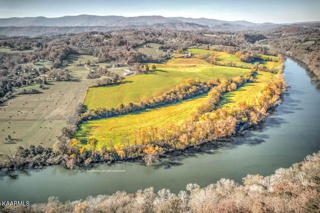 311 Ross Cemetery Rd, Rocky Top, TN 37769