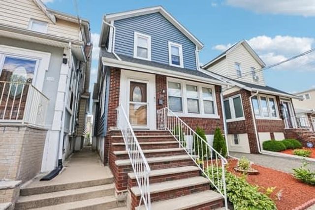145 FULTON AVE, Fairview, NJ 07022