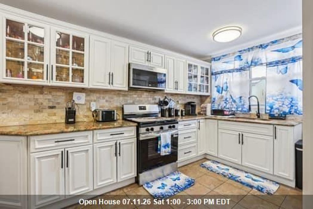 145 FULTON AVE, Fairview, NJ 07022