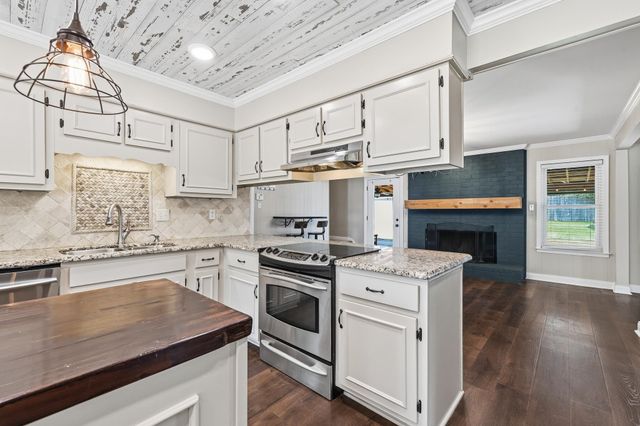 1234 GREENVIEW RD, Collierville, TN 38017