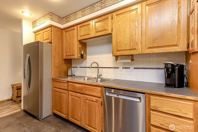 8303 170th Street E, Puyallup, WA 98375