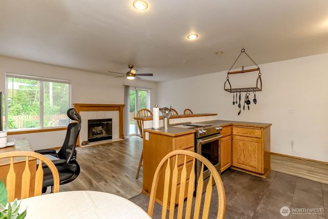 8303 170th Street E, Puyallup, WA 98375
